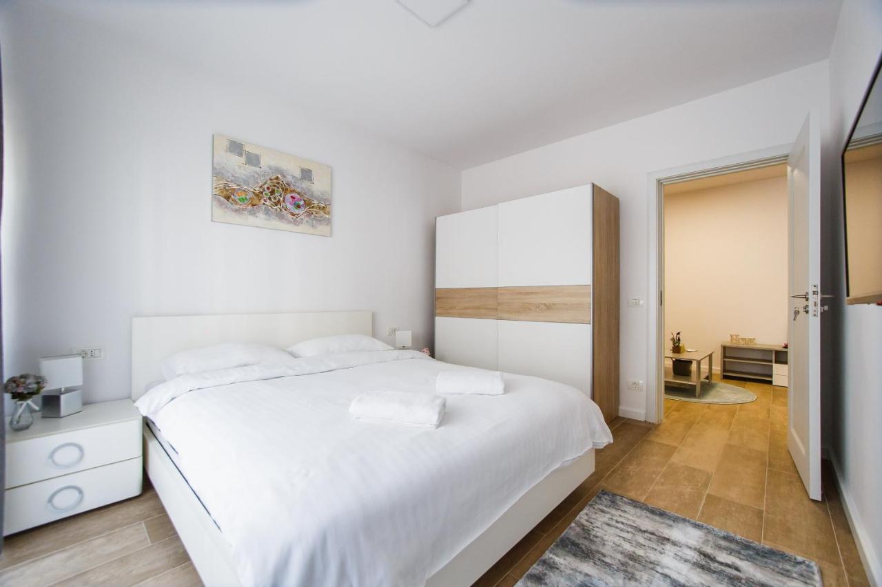 Lovely Home At West Residence Oradea Eksteriør bilde