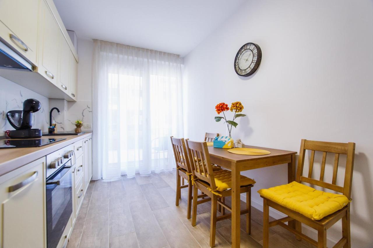 Lovely Home At West Residence Oradea Eksteriør bilde